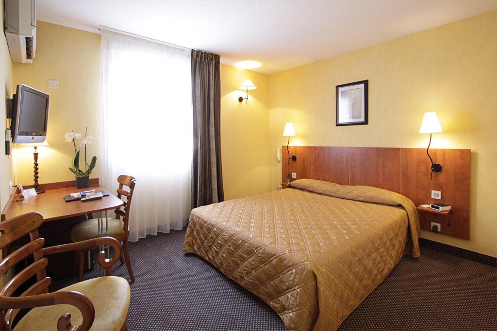 Hotel Innes By Happyculture Toulouse Room photo